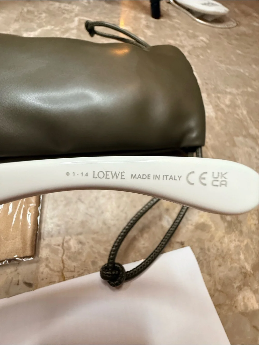 Loewe Anagram LW40132I Sunglasses White Frame Sunglasses with Gold Lenses